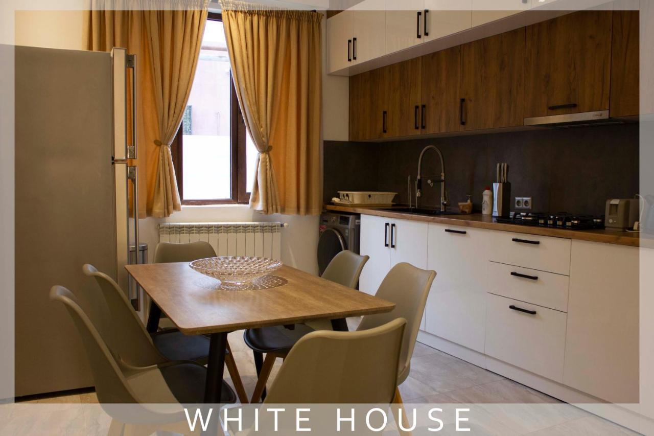 White House Tbilisi Exterior foto